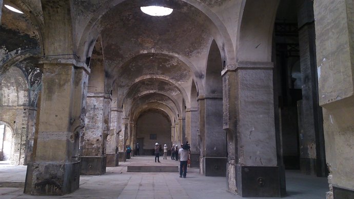 Las espectaculares galerías de la Catedral de la Fábrica de Vidrios.