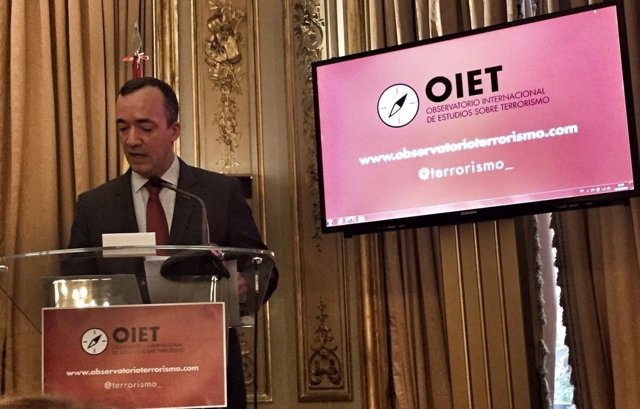 Francisco Martínez en la presentación de OIET