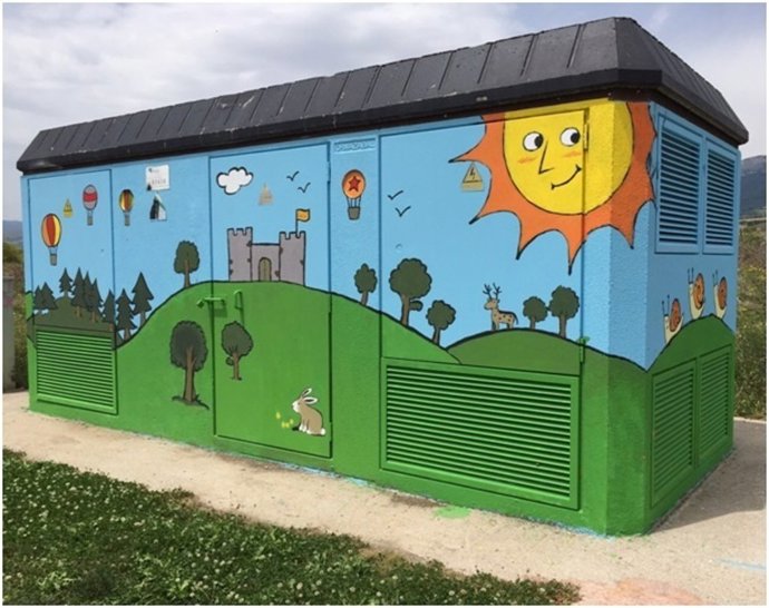 Endesa rediseña una instalación en Llívia con la ayuda de escolares