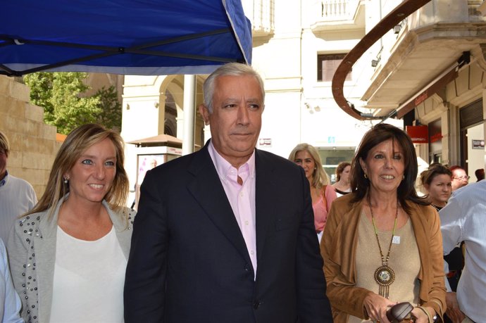 Javier Arenas, Marisa Xandri y Dolors López (PP)