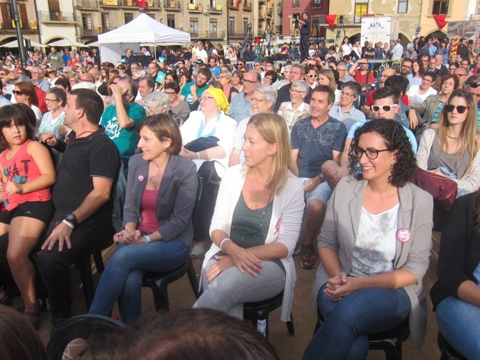 Carme Forcadell, la vpta.Neus Munté, Marta Rovira (Junts pel sí)