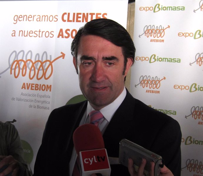 El consejero de Fomento y Medio Ambiente, Juan Carlos Suárez-Quiñones