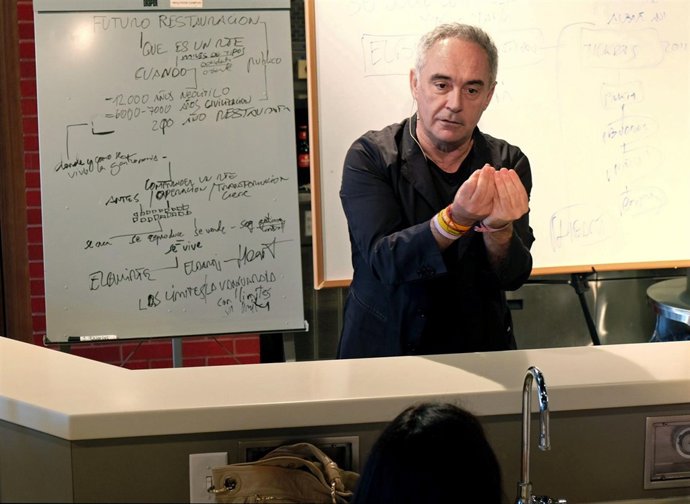 Adrià en el Estrella Damm Gastronomy Congress 