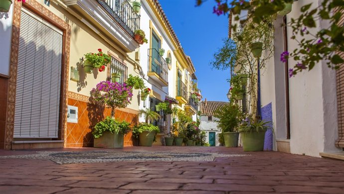 Una calle del centro de Estepona