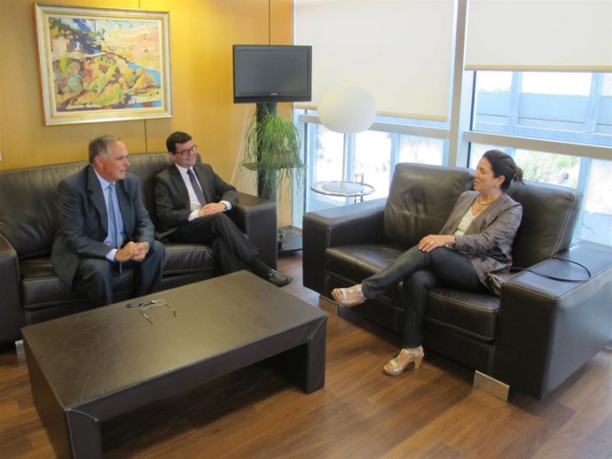 Reunión Alfonso Domínguez y Rosana Navarro