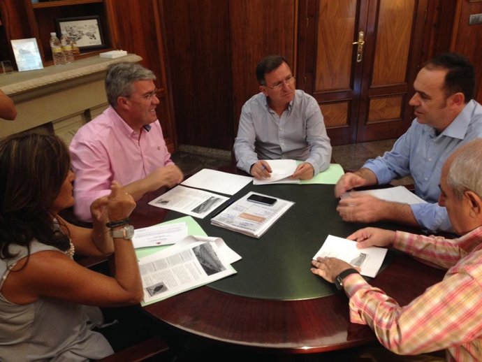 Reunión sobre el Campeonato Ornitológico de España.