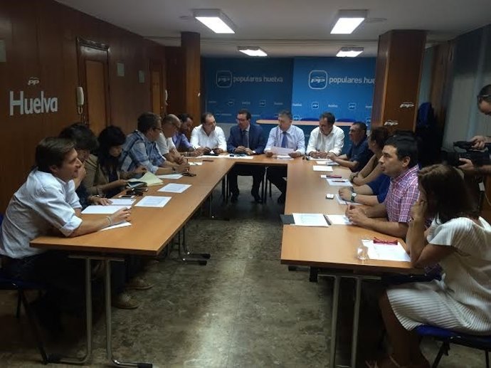 Comité de campaña para las elecciones generales del PP de Huelva.
