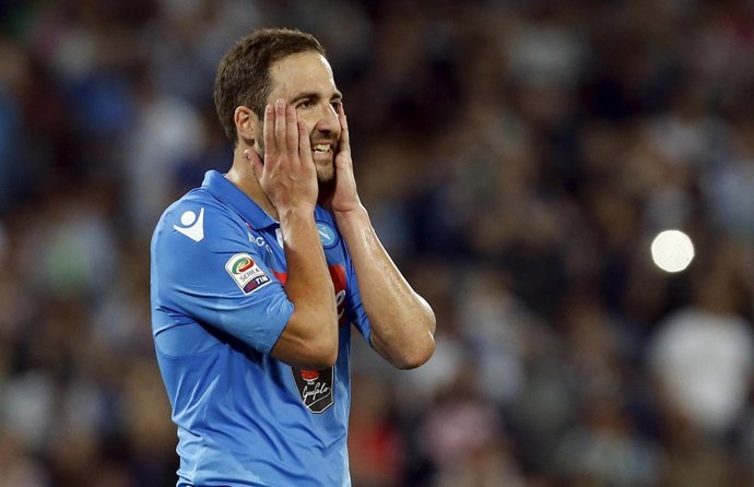 Higuaín, delantero del Nápoles