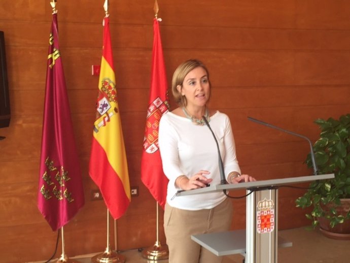 La concejal de Derechos Sociales, Conchita Ruiz en rueda de prensa
