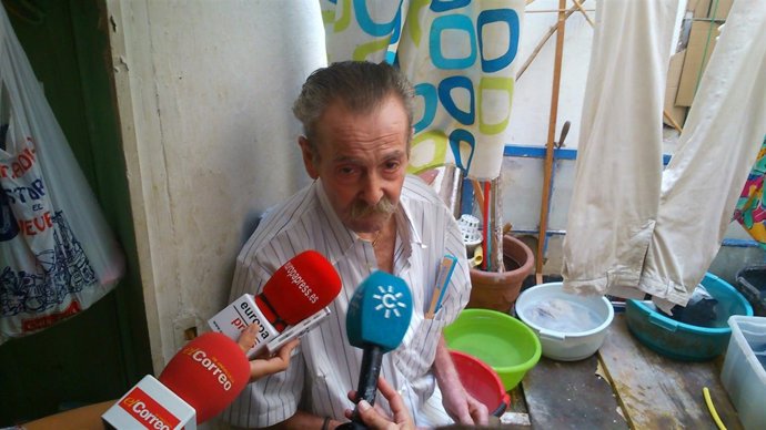Anciano que iba a ser desahuciado en Sevilla