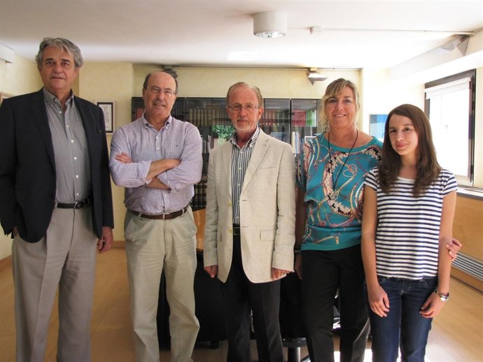 Gómez se reúne con la Real Academina de Medicina