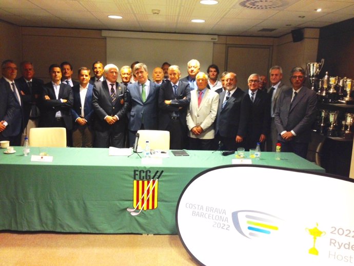 Cardenal con los clubes catalanes para apoyar la Ryder 2022