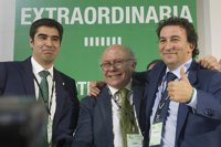 Ollero seguirá como presidente del Betis