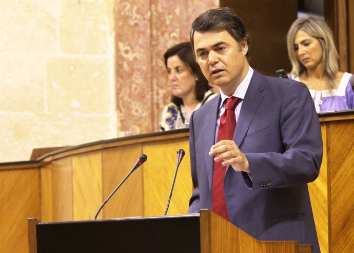 Carlos Rojas Interviene Ante El Pleno Del Parlamento
