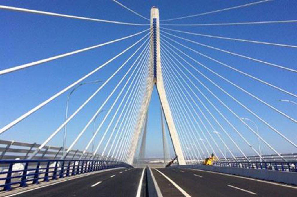Timelapse de la construcción del puente de la Constitución de 1812 de Cádiz Timelapse de la construcción del puente de la Constitución de 1812 de Cádiz