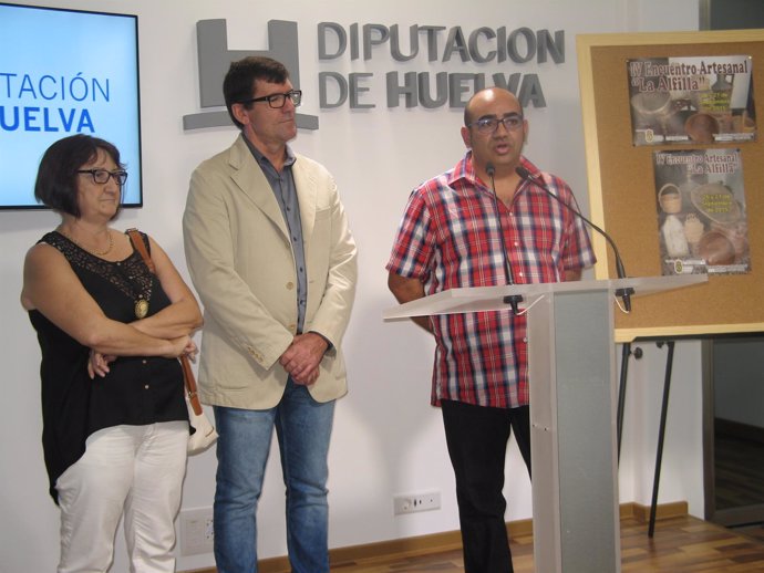 Presentan el IV Encuentro Artesanal 'La Alfilla'. 