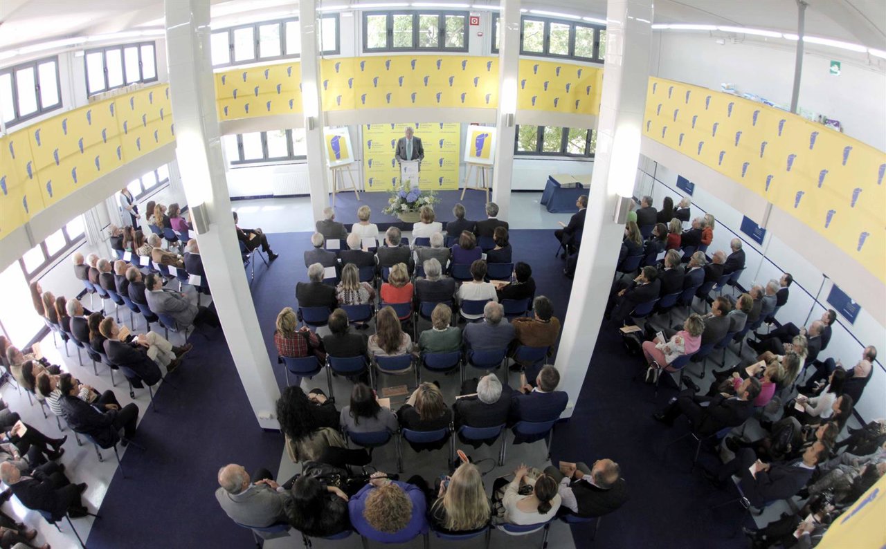 Reunión en Casa Caridad 