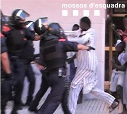 Disturbios en Salou tras la muerte de un senegalés