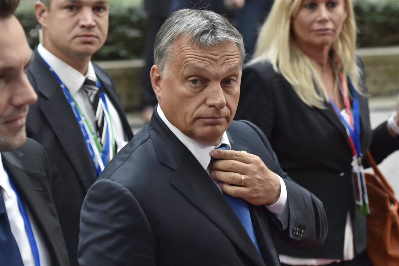 Viktor Orban llega a cumbre UE en Bruselas