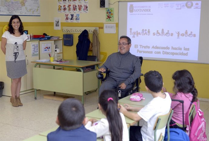 Inicio de las charlas sobre discapacidad