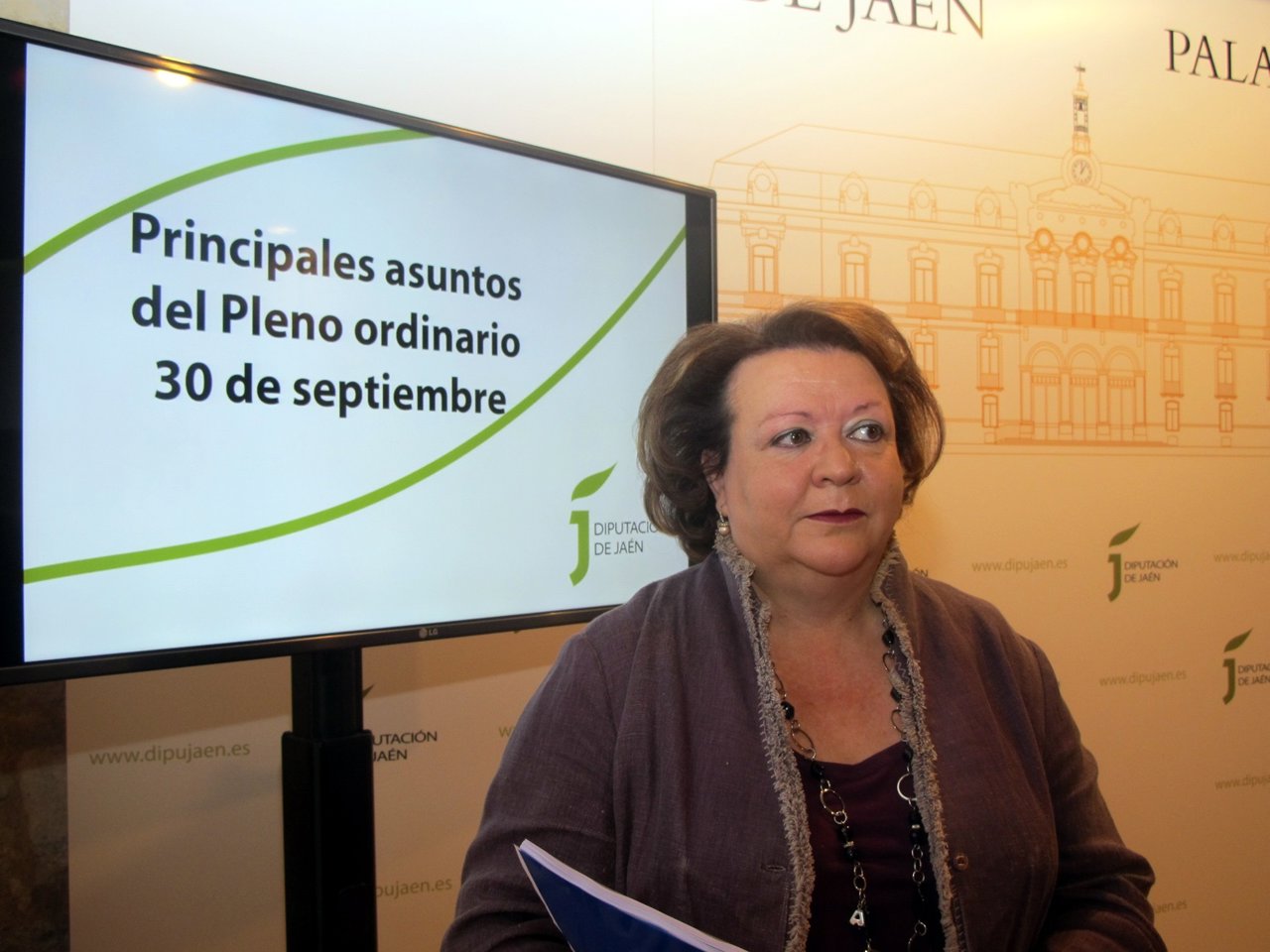 Pilar Parra en la comparecencia sobre el próximo pleno.