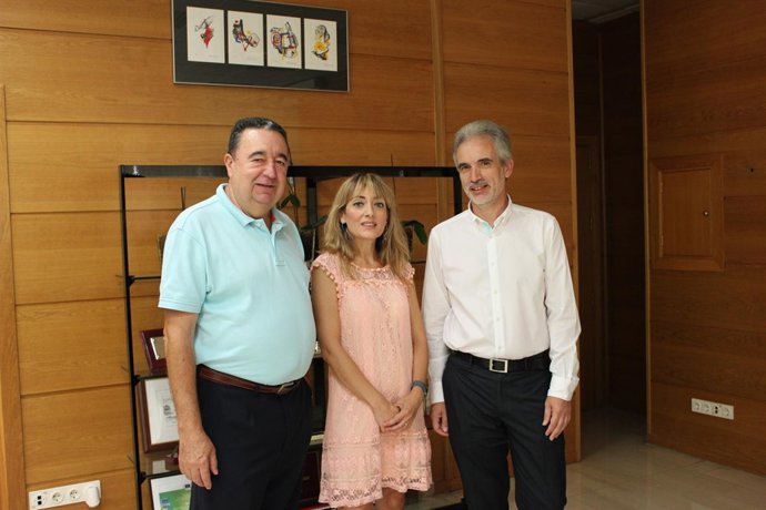 Reunión entre Aquilino Alonso y Carmen Castilla