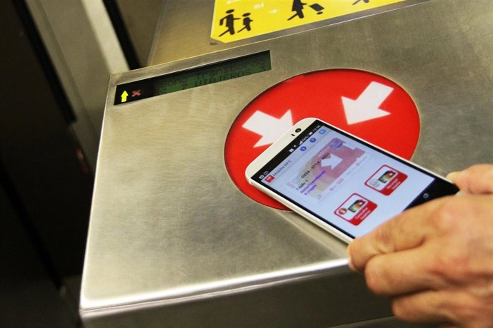 Más de 5.500 usuarios acceden al transporte público valenciano con la aplicación