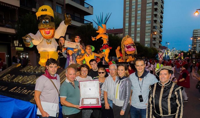 Carroza ganadora del desfile de San Mateo 2015