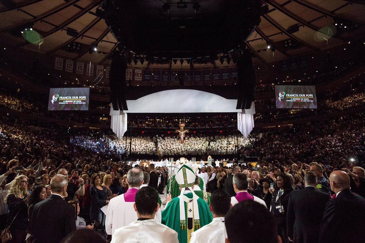 El Papa Francisco preside una misa en el Madison Square Garden