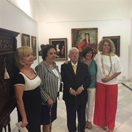Inauguración de exposición en el centro cívico Las Columnas de Triana (Sevilla)