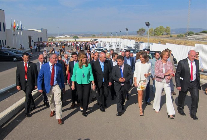 Susana Díaz visita la cooperativa Agrícola de Bailén Viirgen de Zocueca.