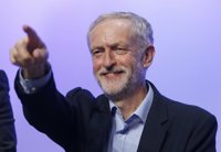 Corbyn rechaza la etiqueta de radical y aboga por una sociedad "más decente y democrática"