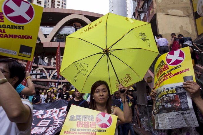 Manifestantes prodemocráticos en Hong Kong