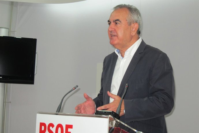 Tovar en rueda de prensa 