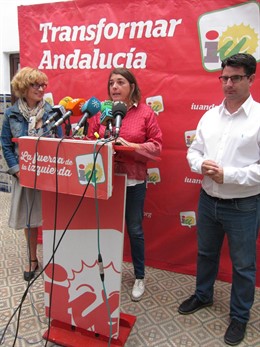 Cortés interviene entre Ruz y García en la sede de IU en Córdoba