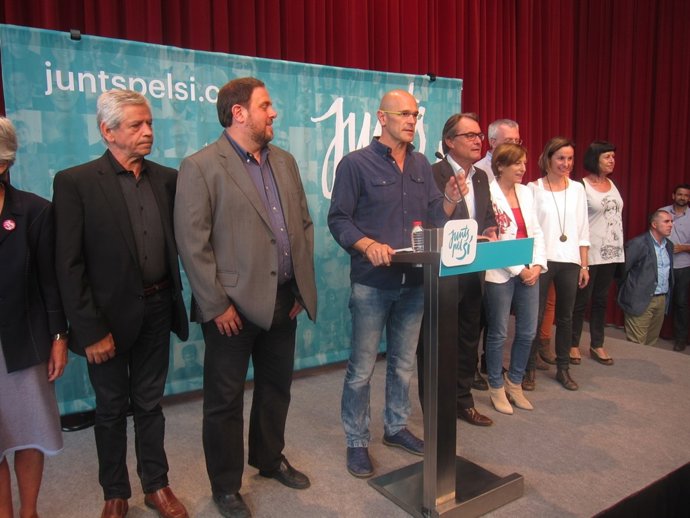 E.Reyes, O.Junqueras, R.Romeva, A.Mas y C.Forcadell, Junts pel sí. 