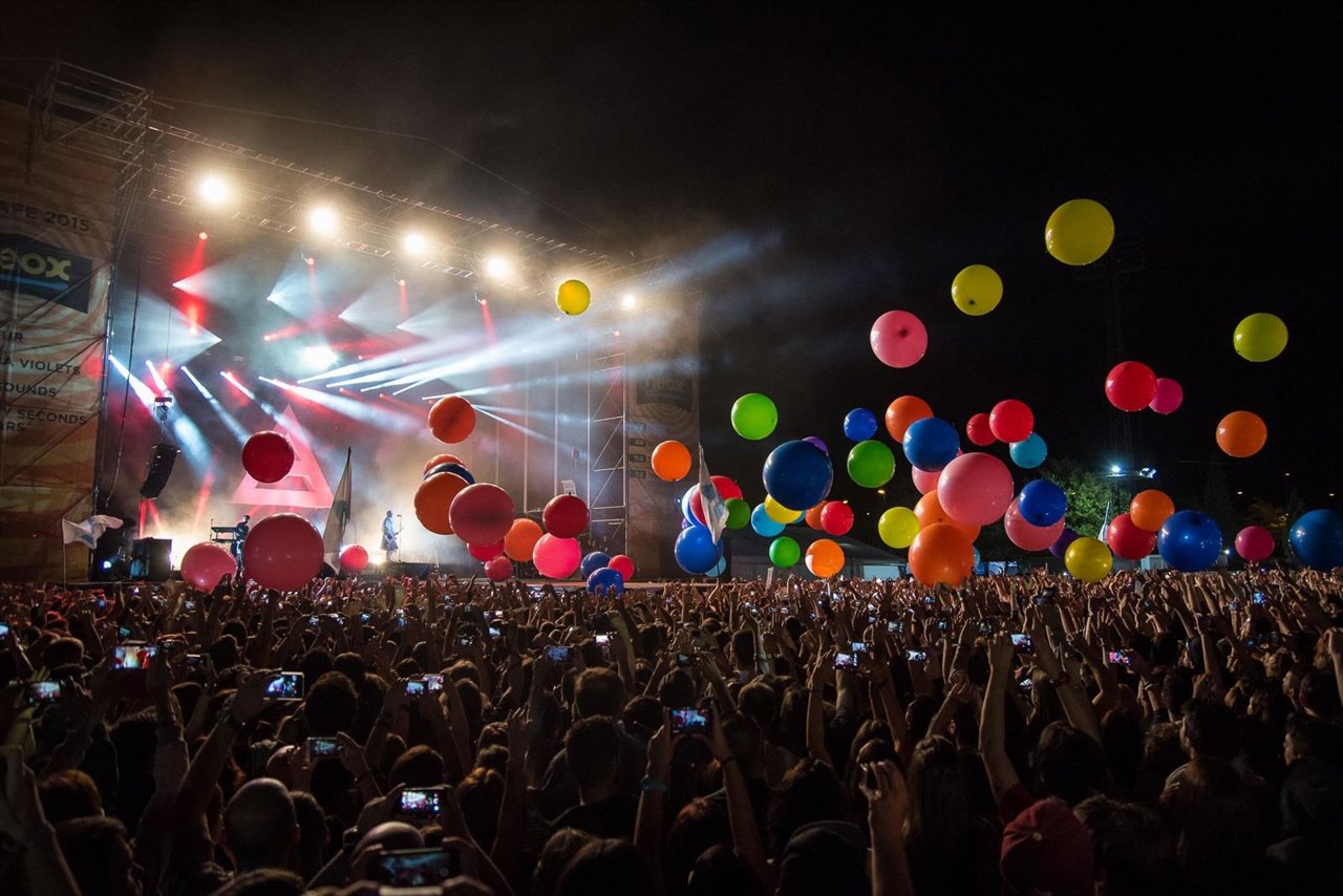 Un momento de la actuación de Thirty Seconds to Mars