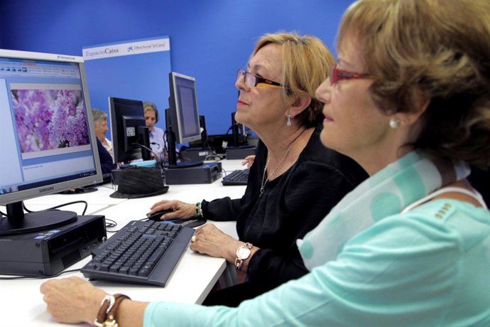 Personas mayores que participan en el plan de fomento del envejecimiento activo