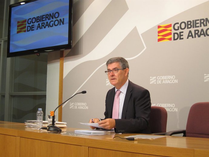 Vicente Guillén, este martes en rueda de prensa en el Pignatelli