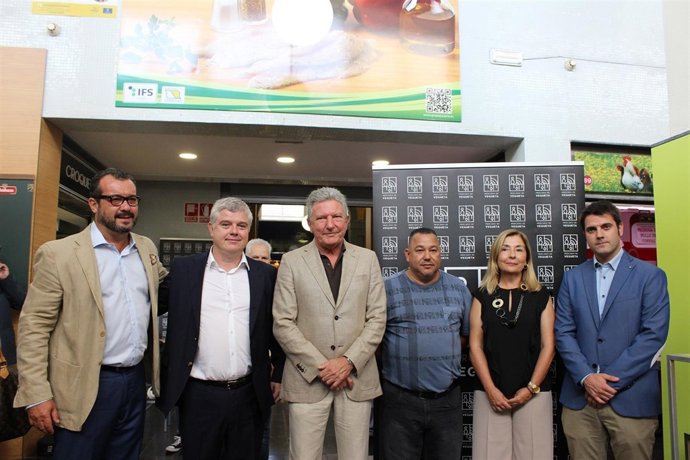 El Mercado De Vegueta Ofrece Un Nuevo Espacio De Venta Y Degustación De Producto