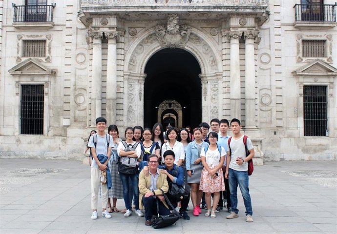 Los estudiantes, con Rafael Wagner