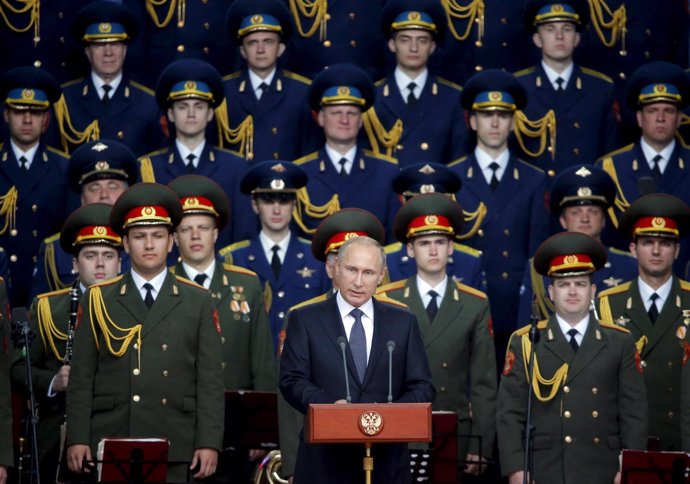 Vladimir Putin delivers a speech at the opening of the Army-2015 intern