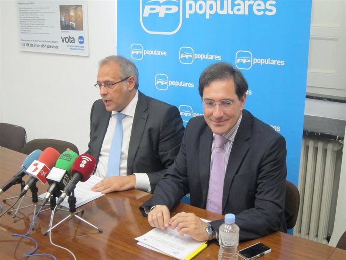 Martínez Bermejo junto a Enríquez