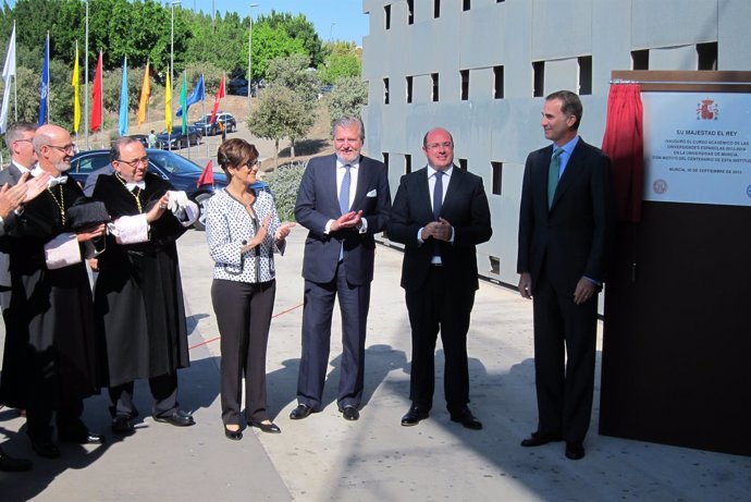 El Rey Felipe VI inaugura el curso académico 2015-2016 en la UMU