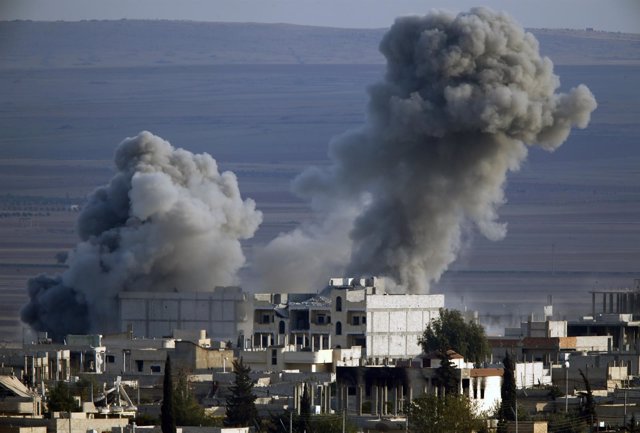 Bombardeo en Kobani