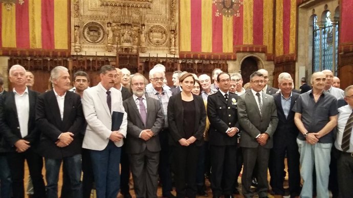 La alcaldesa Ada Colau en un acto de homenaje a la Guardia Urbana