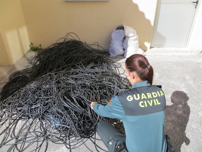 FOTO Robo Cable Cobre