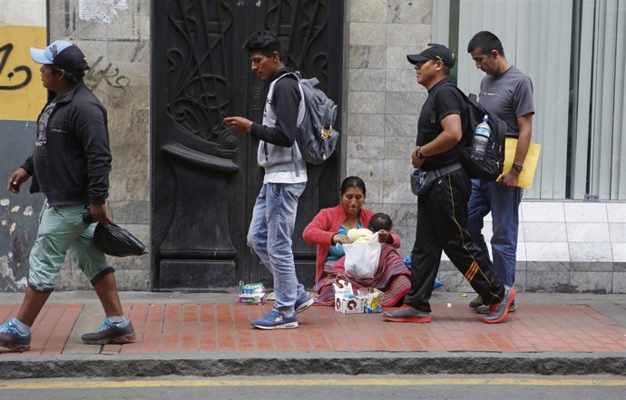 Gente en el centro de Lima