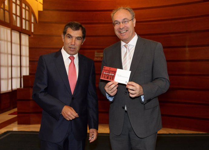 Del Río y Durán este jueves en el Parlamento