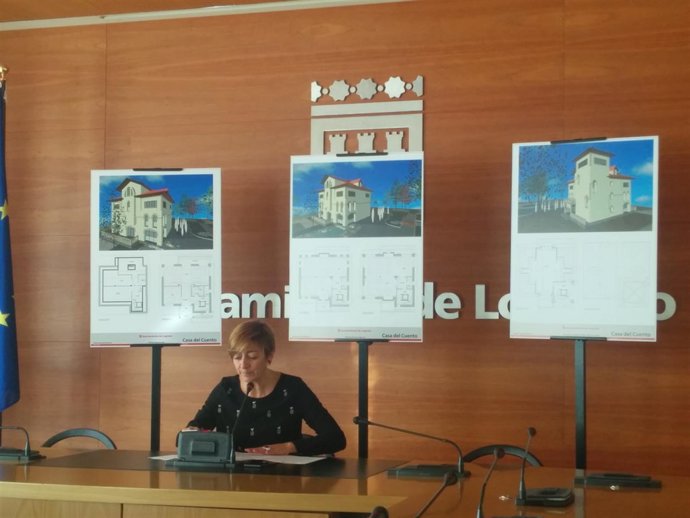 Pilar Montes presentando la Casa del Cuento